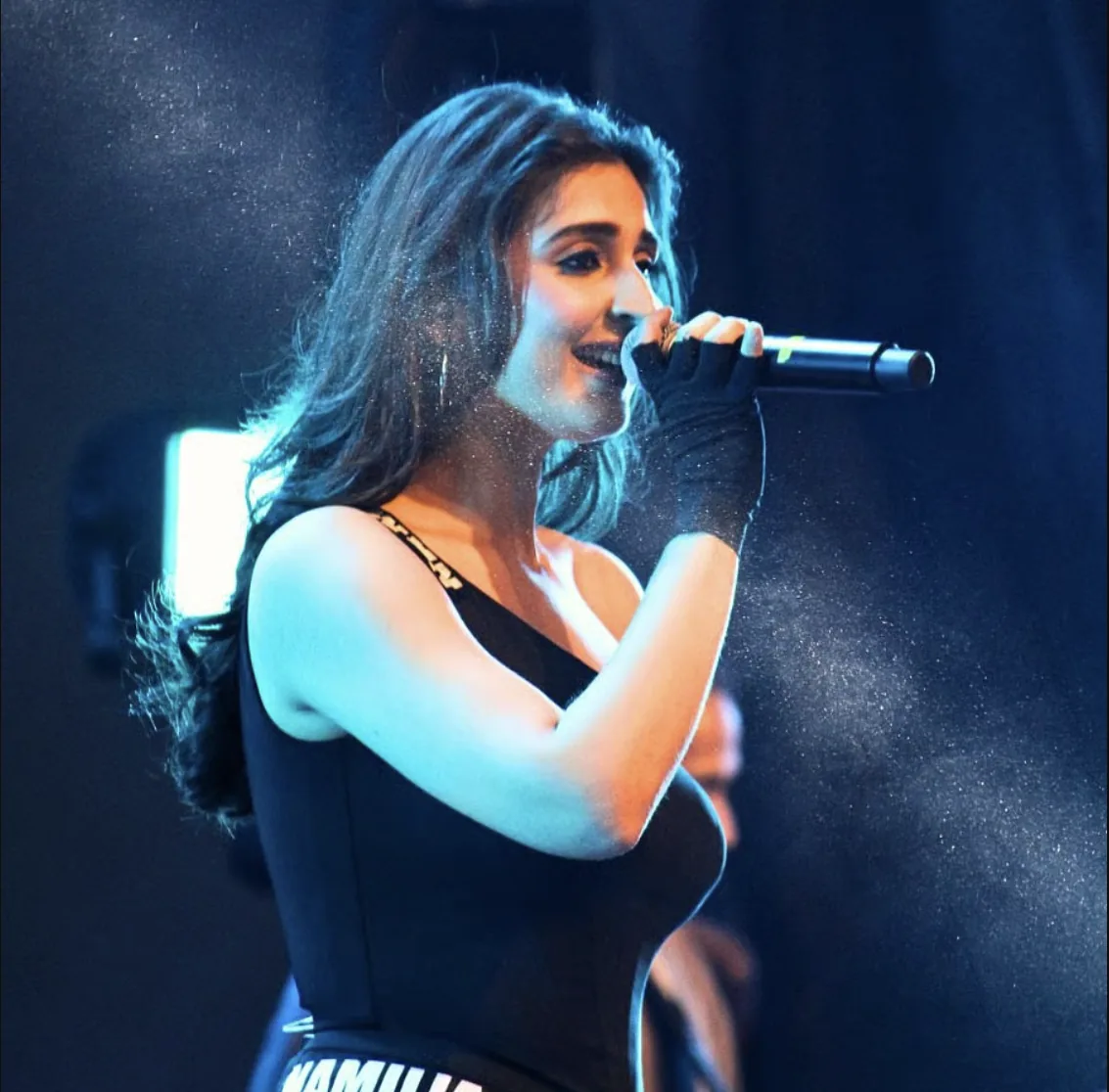 Dhvani Bhanushali performing live on stage